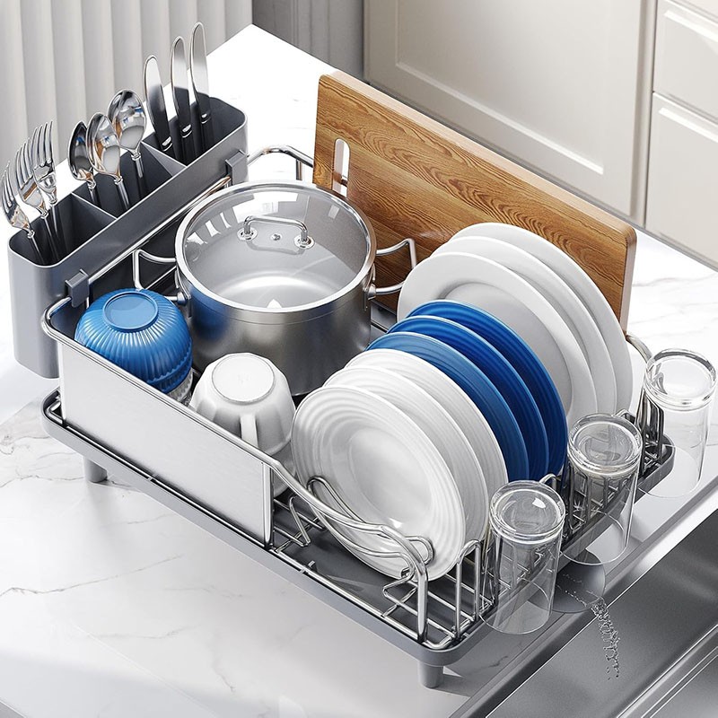Stainless Steel Storage Rack vs. Plastic Shelving: Which Is Better for Long-Term Use